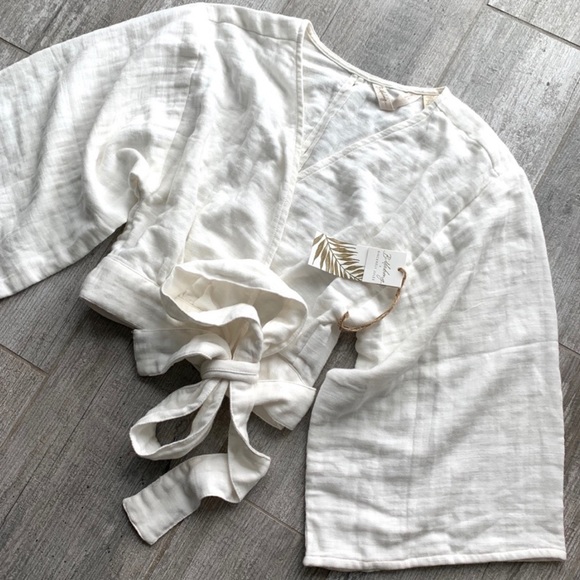 Billabong Tops - 🔥🔥BILLABONG - SINCERELY JULES WRAP TOP🔥🔥